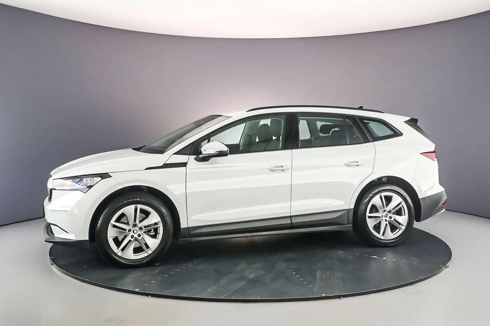 Skoda Enyaq iV 60 180pk Automaat Trekhaak, Navigatie, Adaptive Wit - 2
