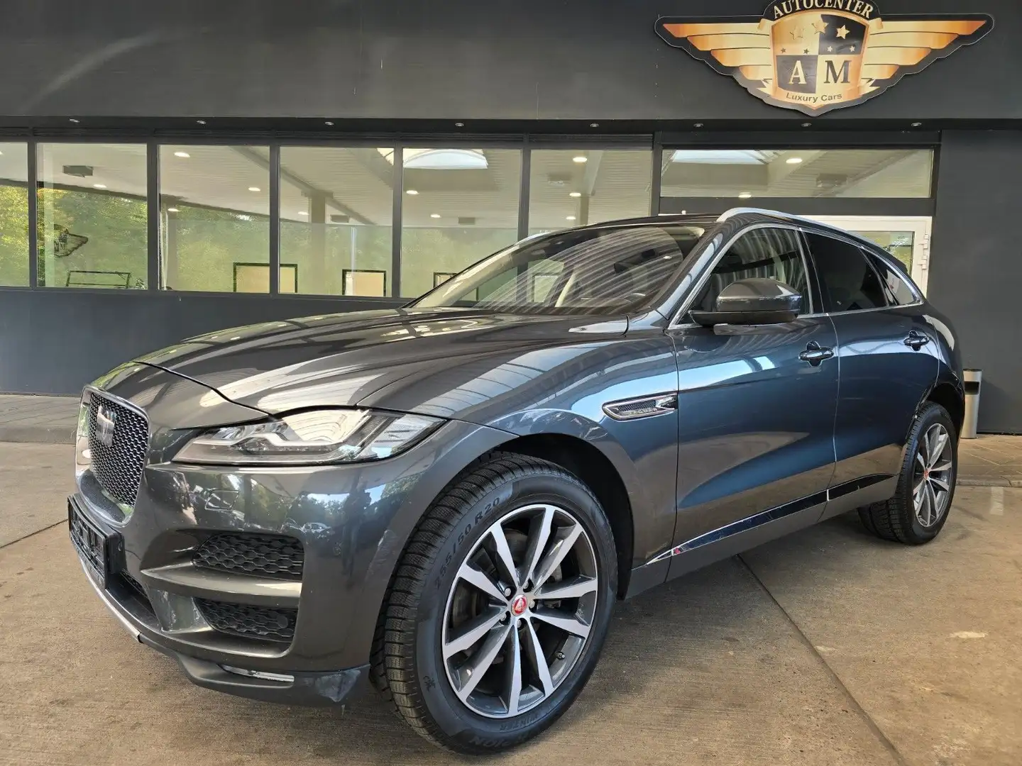 Jaguar F-Pace 30d Portfolio AWD Pano/Kamera/AHK/VOLL/20 Gris - 1