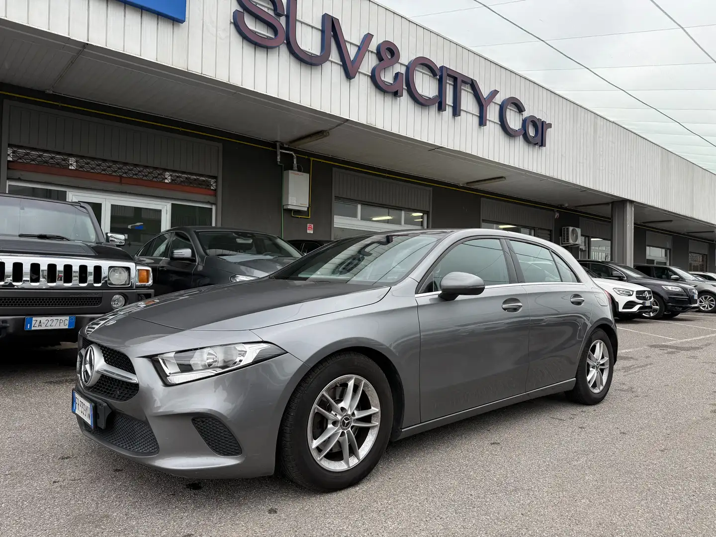 Mercedes-Benz A 200 A 200 / BENZINA / AUTOMATICA Grau - 1
