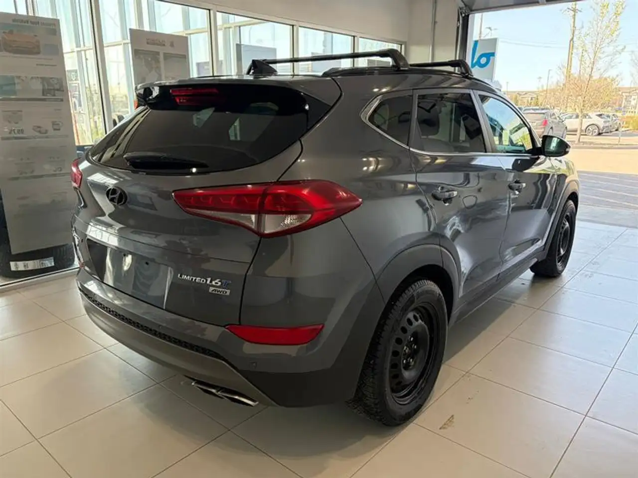 Hyundai TUCSON снимка Hyundai TUCSON