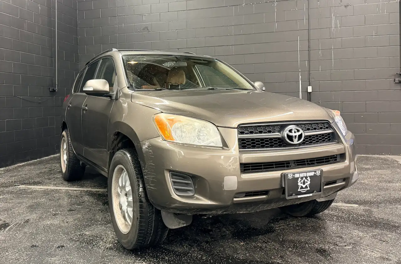 Toyota RAV 4 снимка Toyota RAV 4