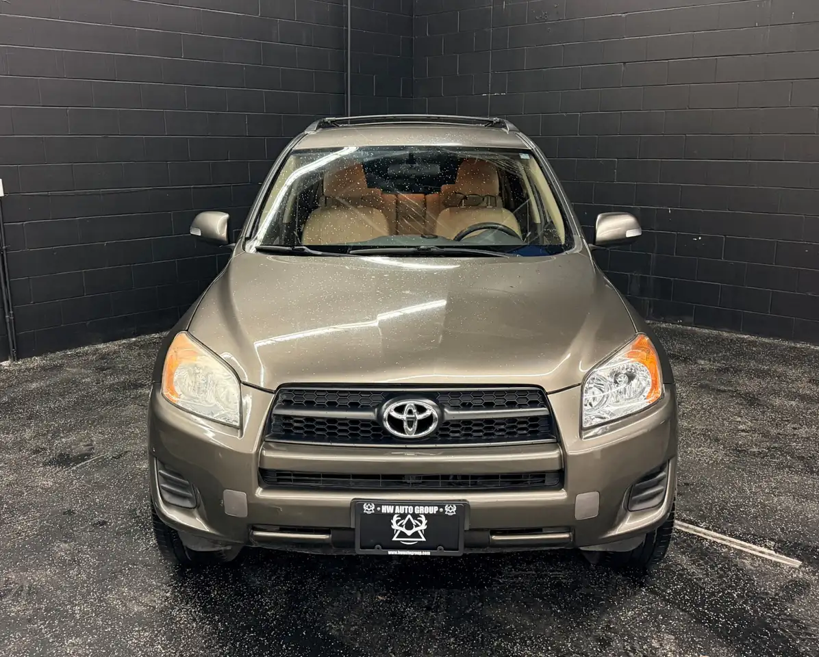 Toyota RAV 4 снимка Toyota RAV 4