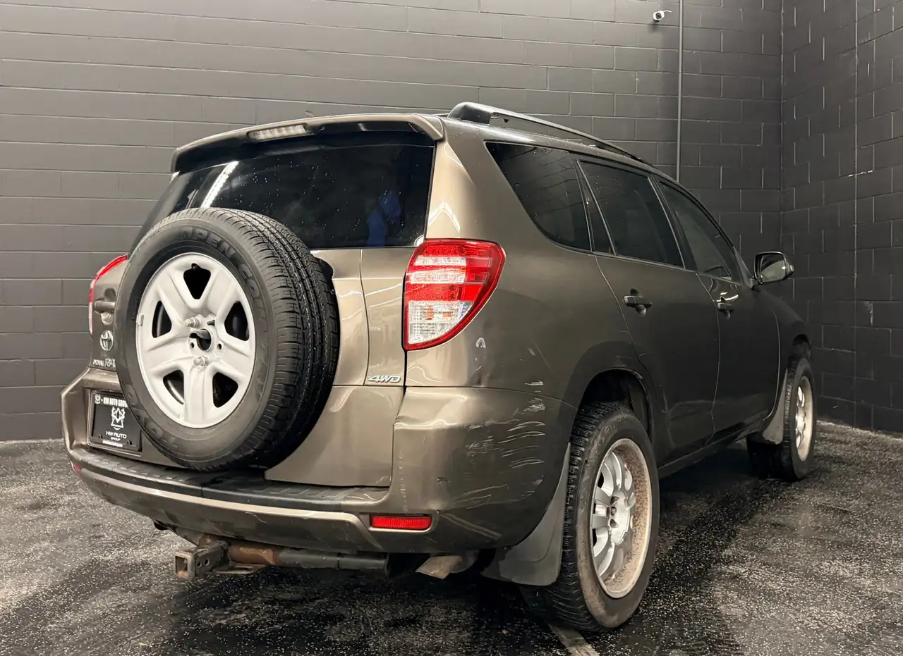 Toyota RAV 4 снимка Toyota RAV 4