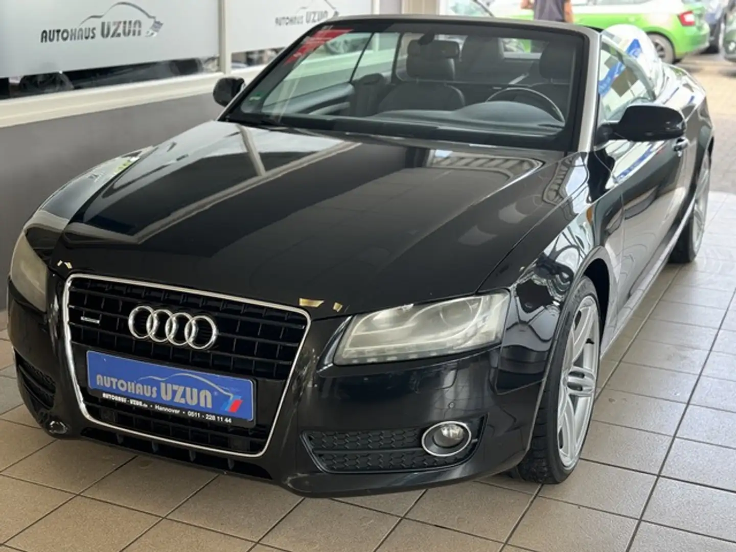 Audi A5 Cabrio 3.0 TDI Auto quattro S-Line AirScarf Schwarz - 1