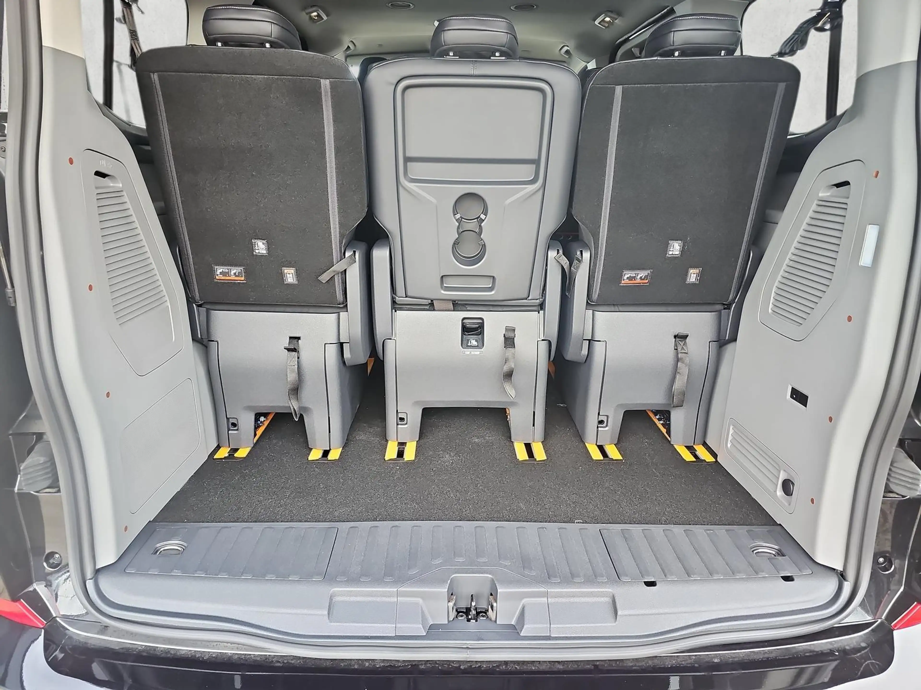 Ford Tourneo Custom 2.0 EB Titanium X B&O / Standheiz 110 kW (150 P... — photo 14