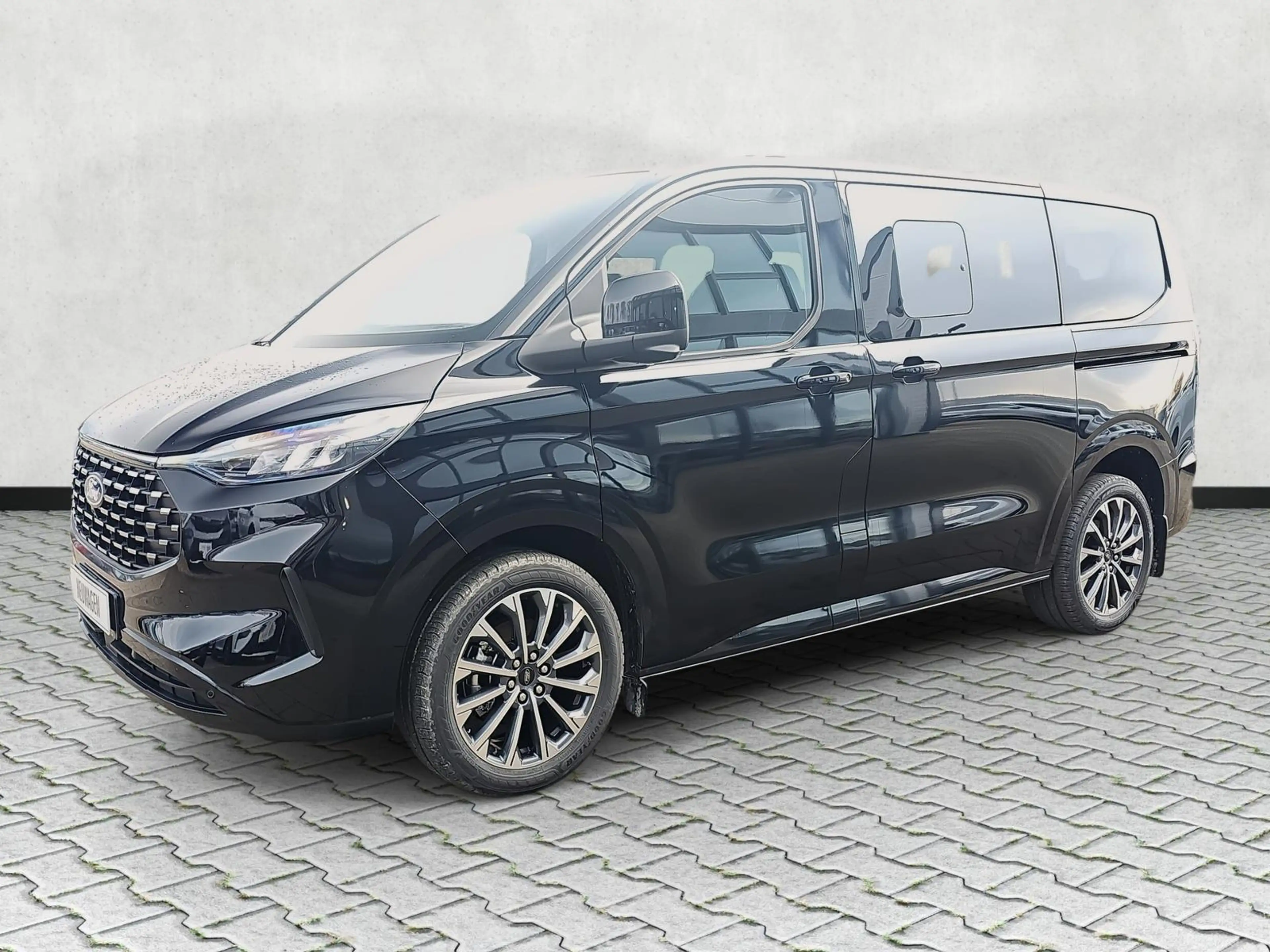 Ford Tourneo Custom 2.0 EB Titanium X B&O / Standheiz 110 kW (150 P... — photo 3