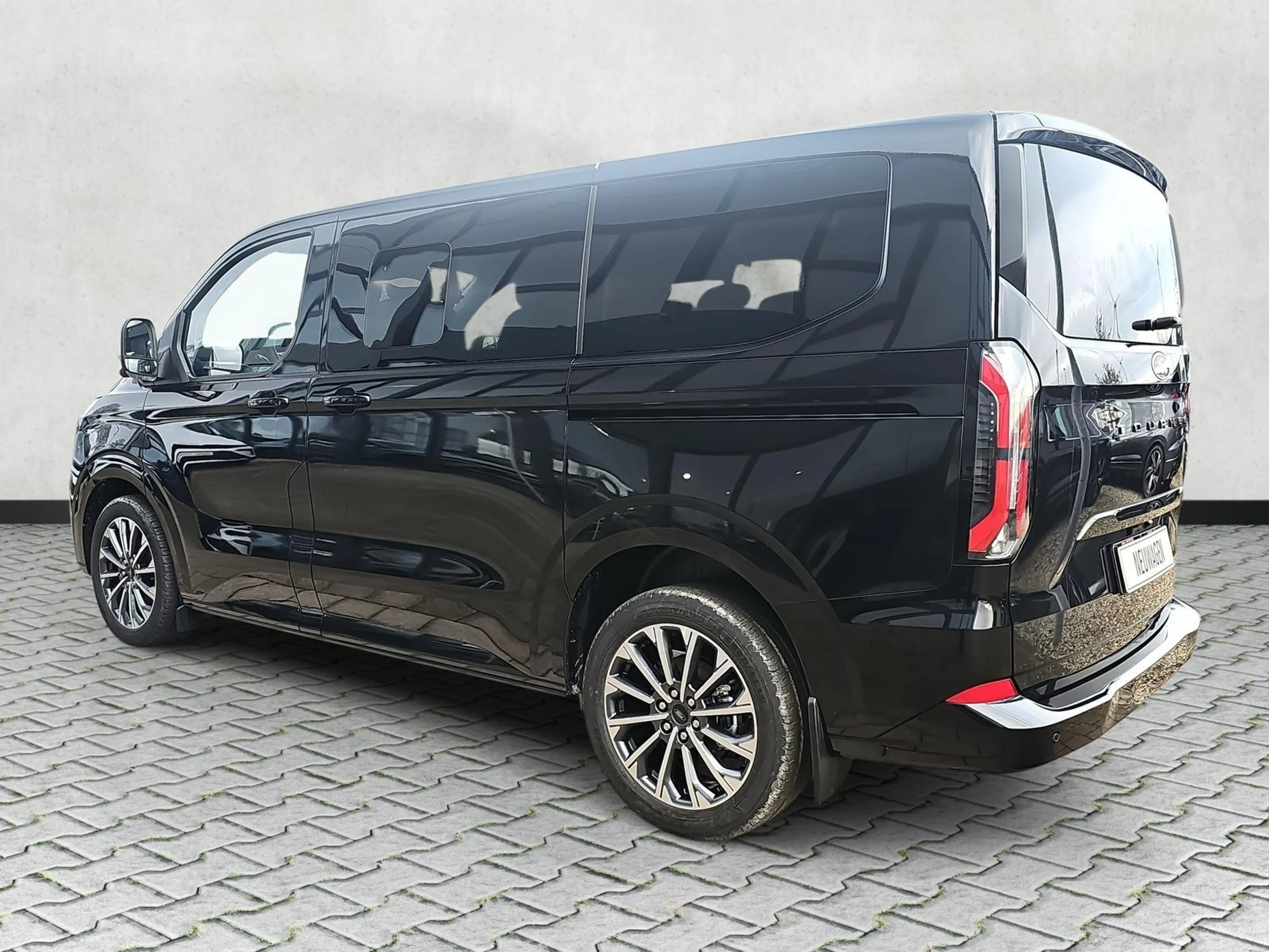 Ford Tourneo Custom 2.0 EB Titanium X B&O / Standheiz 110 kW (150 P... — photo 5