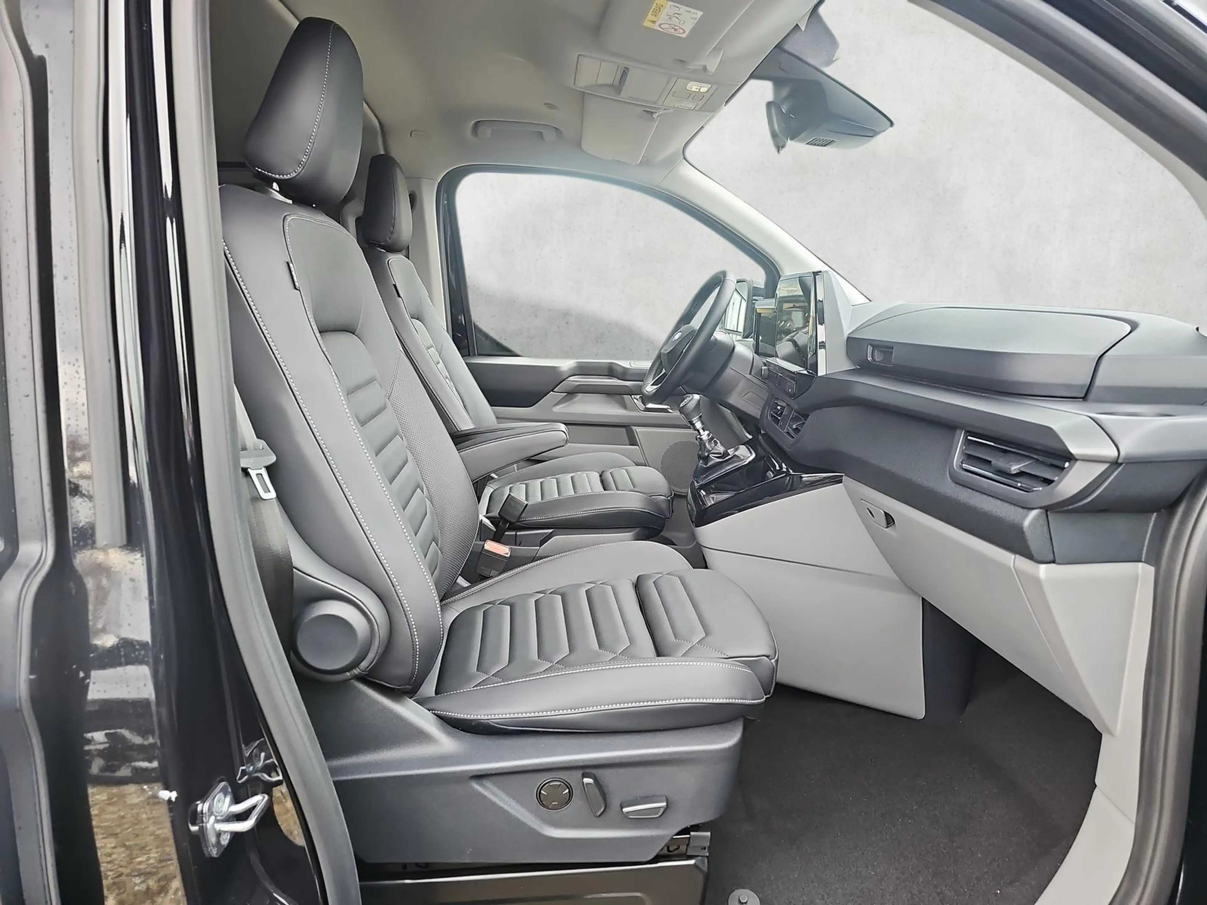 Ford Tourneo Custom 2.0 EB Titanium X B&O / Standheiz 110 kW (150 P... — photo 10