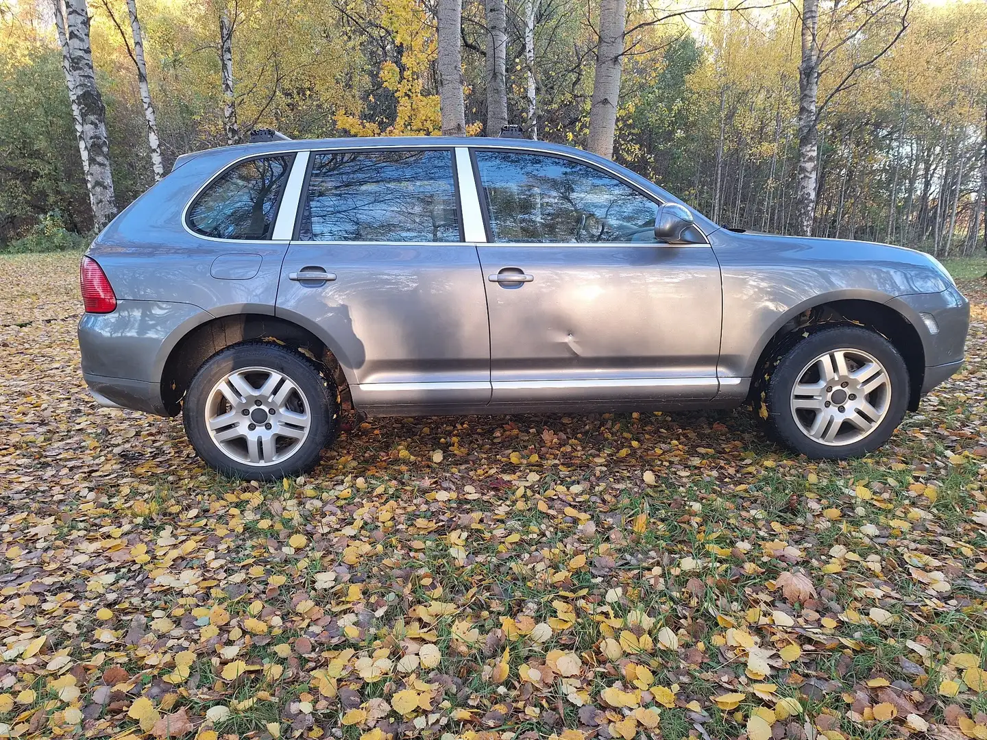 Porsche Cayenne 3.2 TÜV 3/26 Grijs - 2