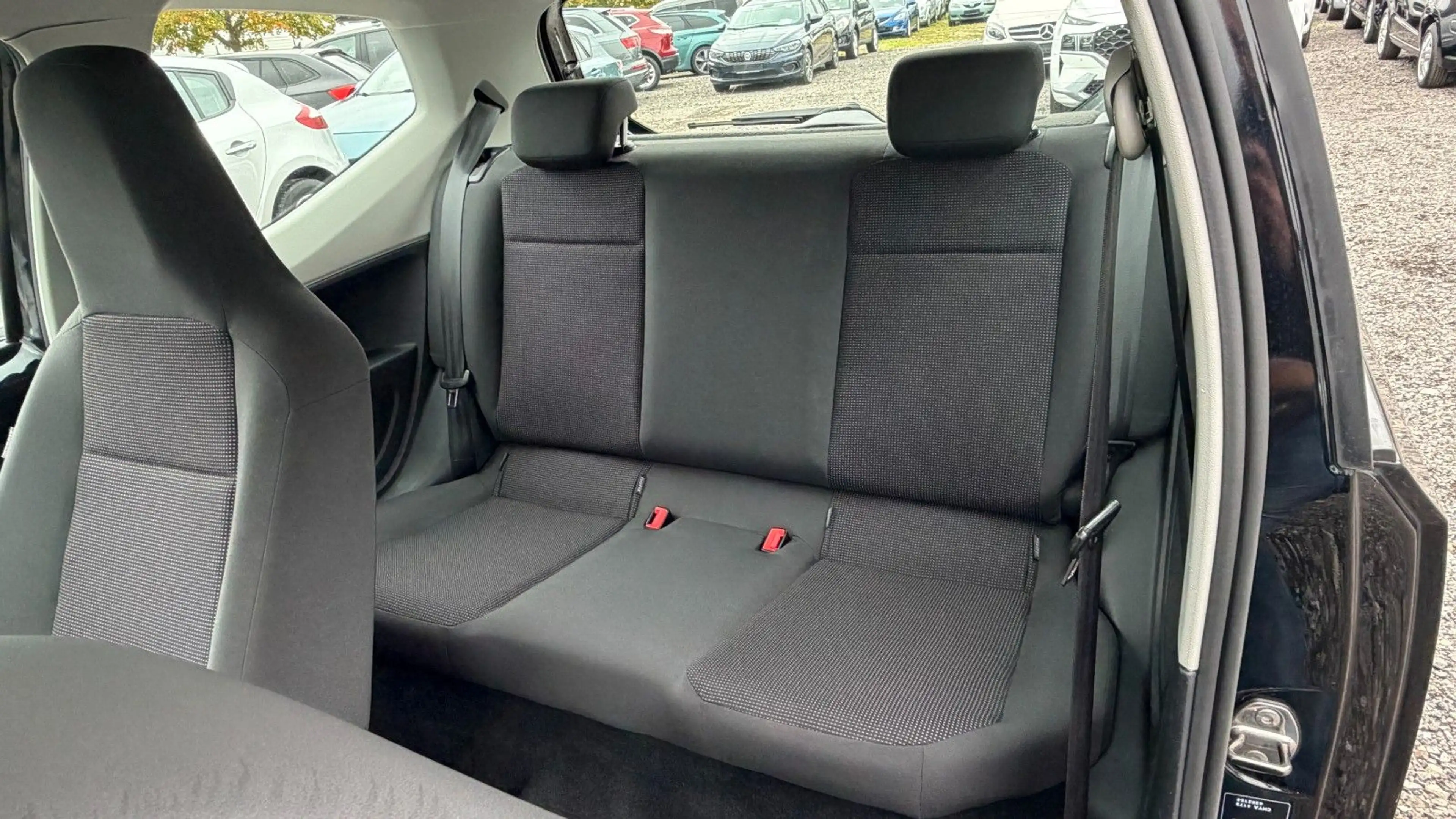 Volkswagen up! take 1-Hand Scheckheft Klima Allwetterreifen — photo 15