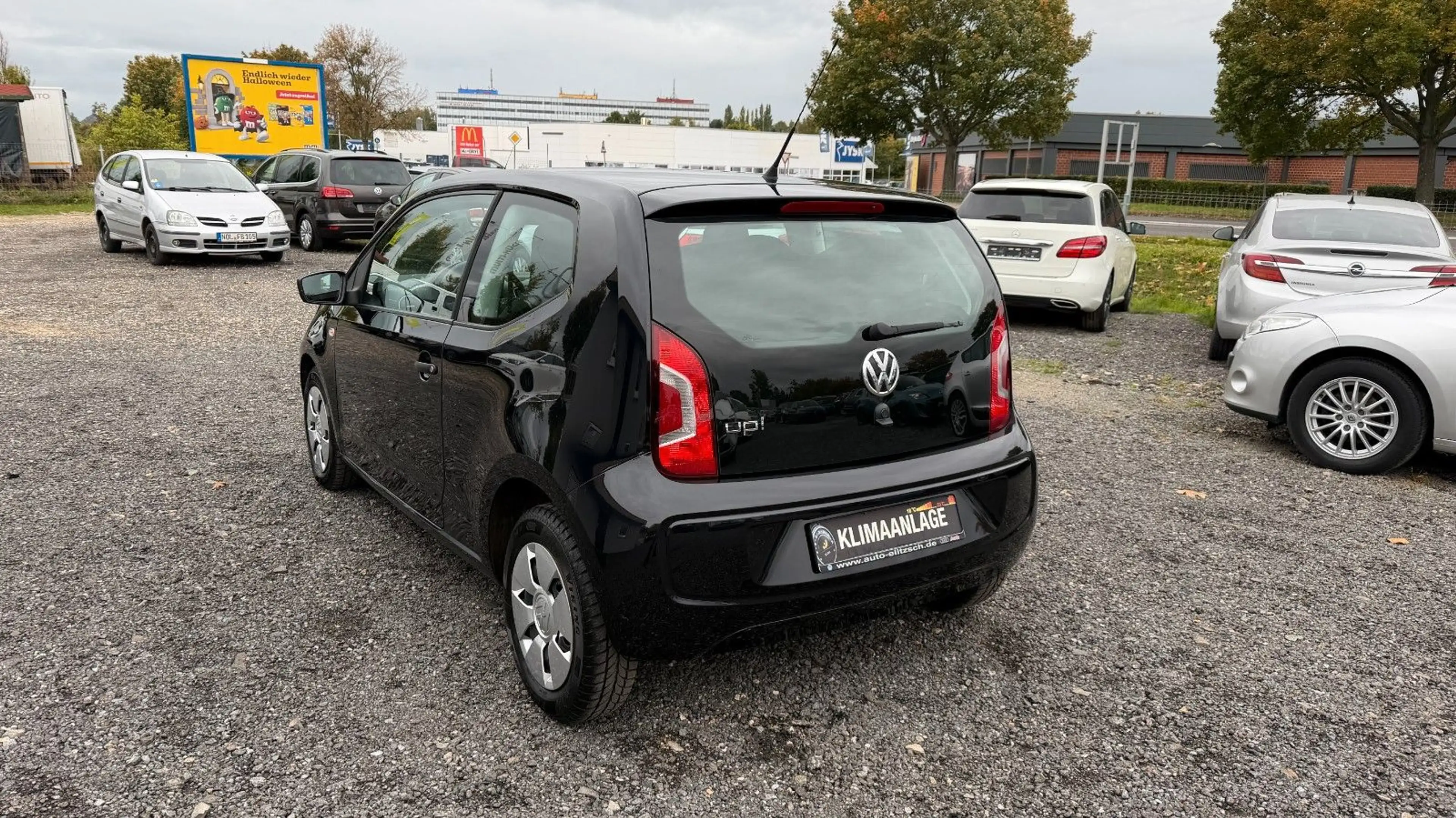 Volkswagen up! take 1-Hand Scheckheft Klima Allwetterreifen — photo 3