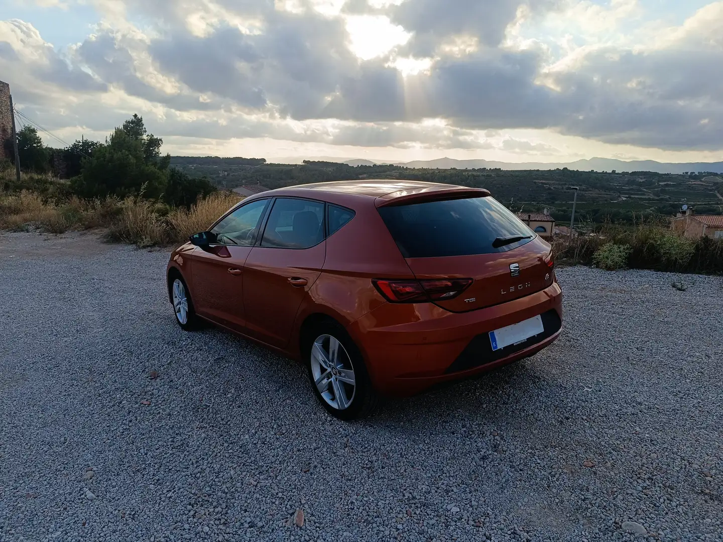 SEAT Leon León 1.5 TGI GNC S Orange - 2