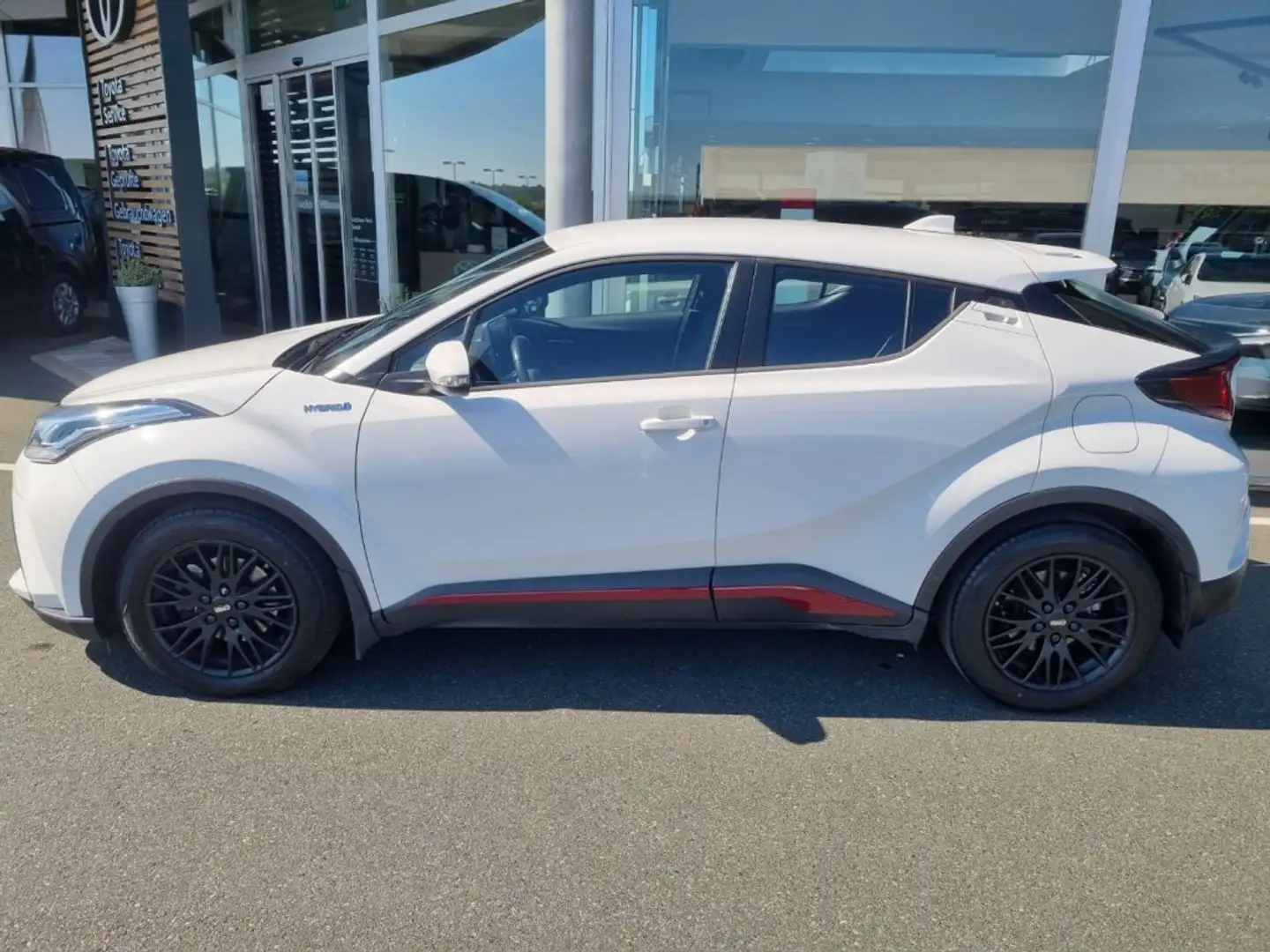 Toyota C-HR 1,8L Hybrid C-ENTER CVT *8-Fach*AHV* Weiß - 2
