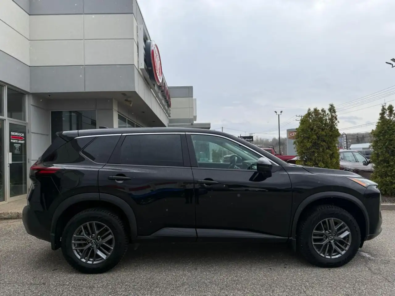Nissan Rogue снимка Nissan Rogue