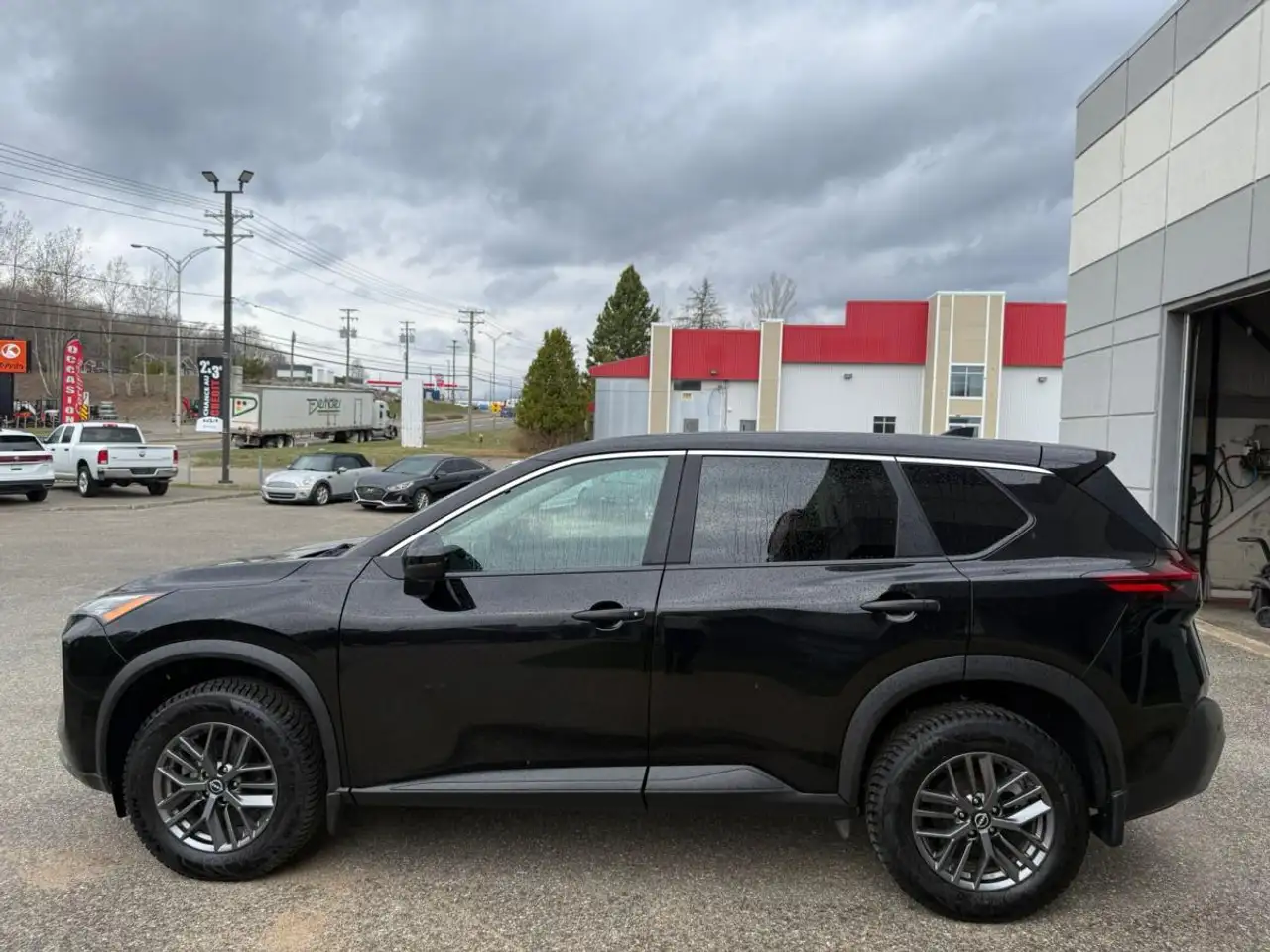 Nissan Rogue снимка Nissan Rogue