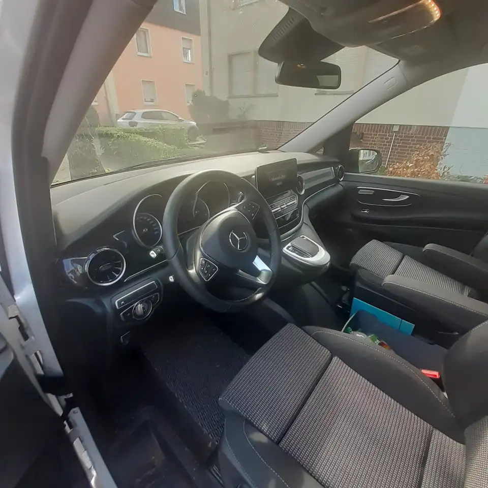 Mercedes-Benz V 250