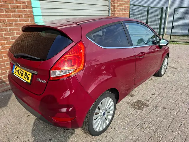 Ford Fiesta view 13