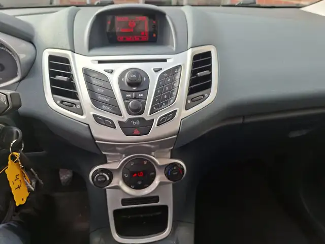 Ford Fiesta view 21