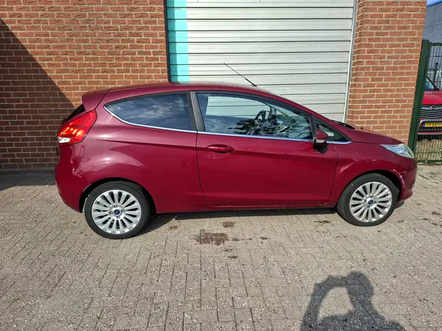 Ford Fiesta view 4