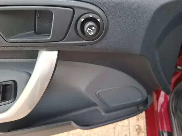 Ford Fiesta view 14