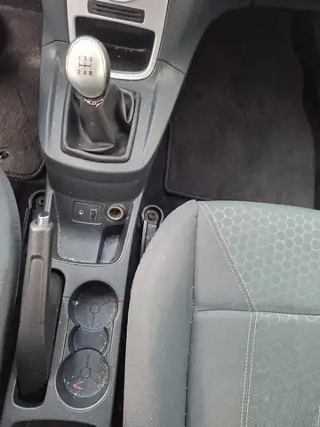 Ford Fiesta view 25