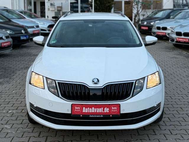 Skoda Octavia 1.8 TSI Combi Style*AUTOMATIK*CAR-PLAY*