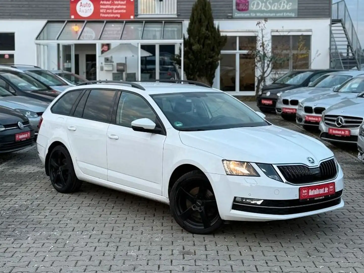 Skoda Octavia 1.8 TSI Combi Style*AUTOMATIK*CAR-PLAY* Weiß - 1