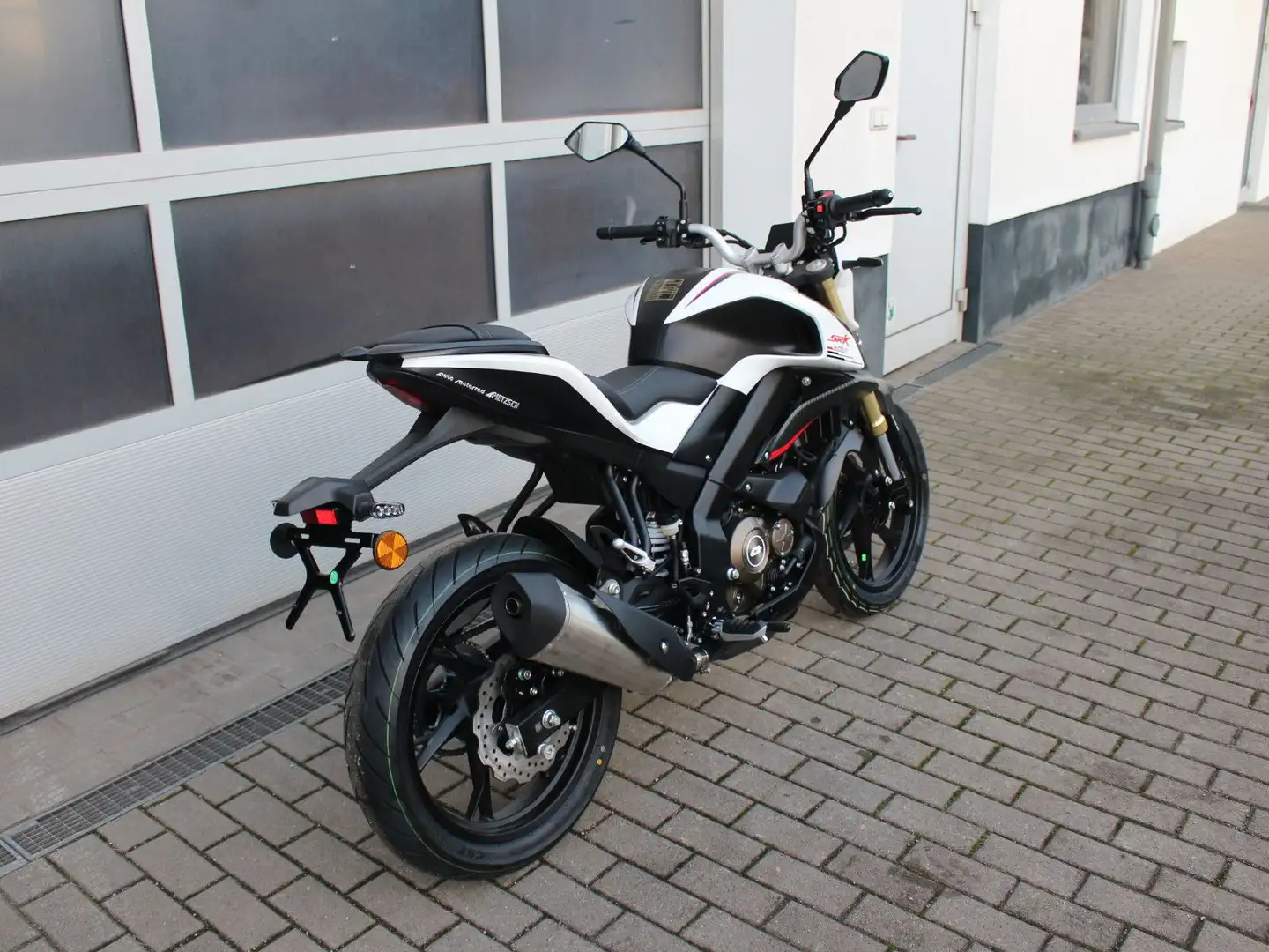 QJ Motor SRK 125 S verschiedene Farben Blanco - 2