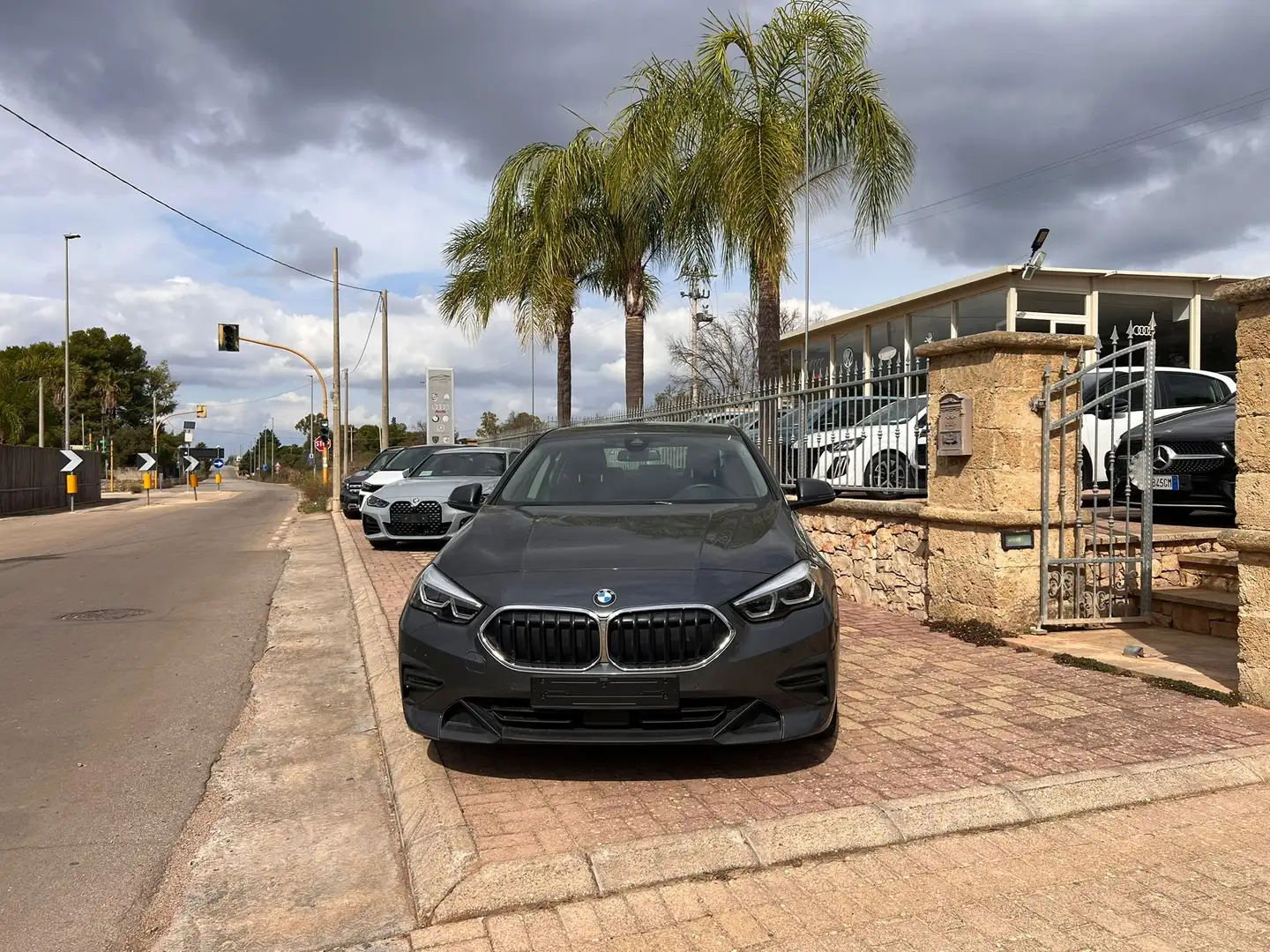 BMW 216 216d Gran Coupe Sport auto Grigio - 2