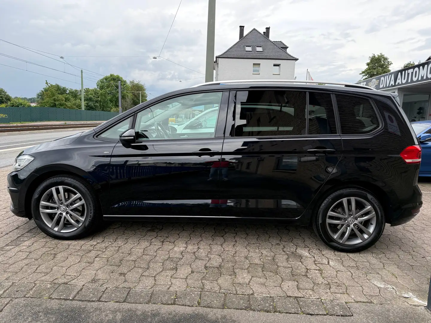 Volkswagen Touran 2.0 TDI Join 1.Hand, Automatik, 7Sitzer Schwarz - 2