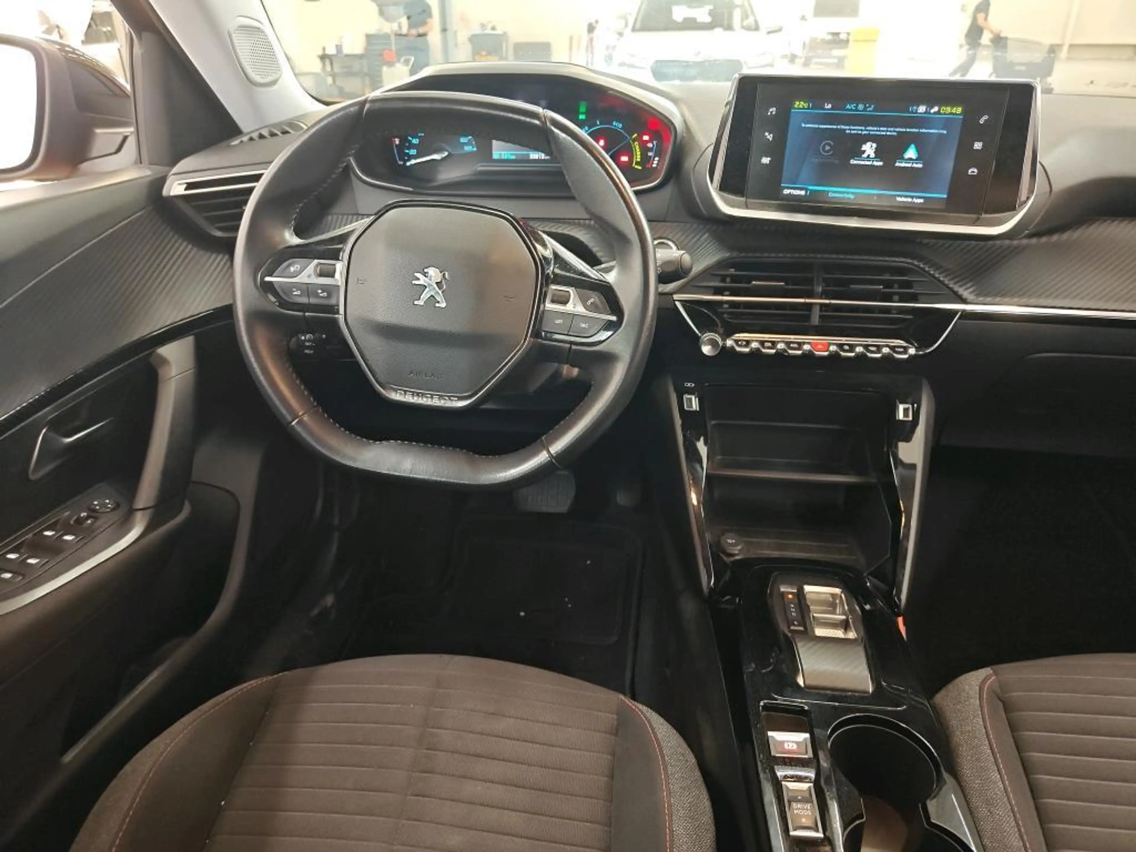 Peugeot e-2008 EV Active Pack 50 kWh SOH 92% | 1e Eigenaar | Deal — photo 2