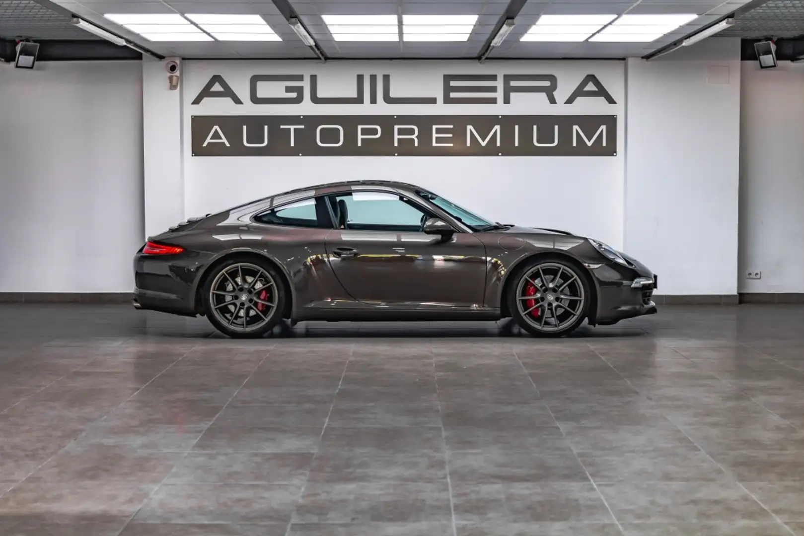 Porsche 991 Carrera S Coupé PDK Gris - 2