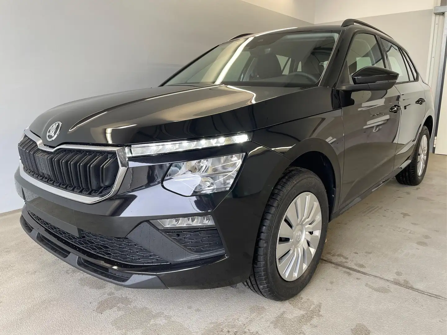 Skoda Kamiq Facelift 115PS DSG AHK+Sitzheizung 1.0 TSI DSG ... Schwarz - 1