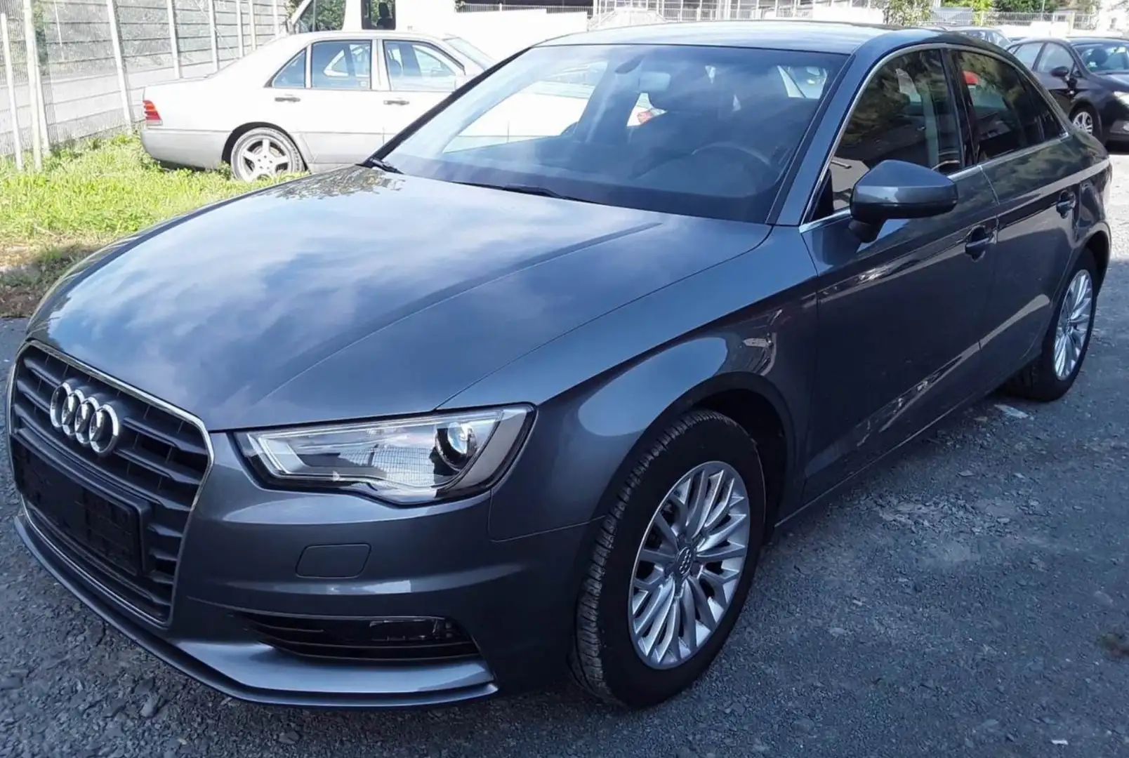 Audi A3 ambiente ultra Grau - 1