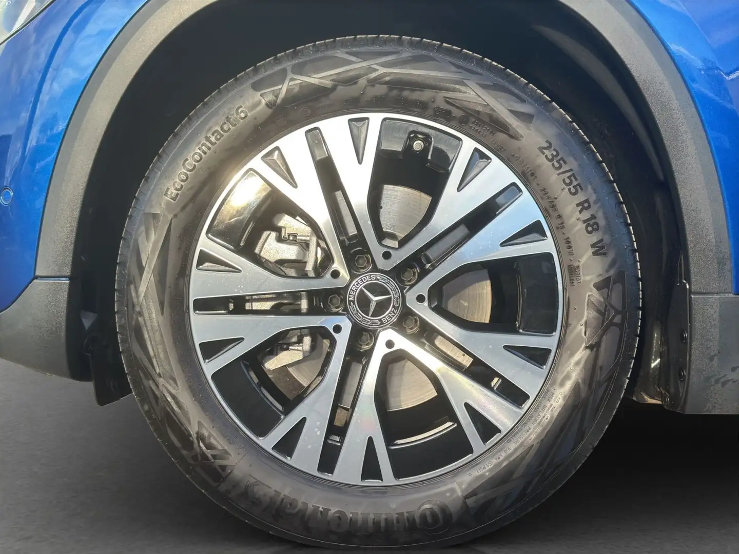 Mercedes-Benz GLA 220 d 4Matic GLA 220 d 4Matic Edition Progres Blau - 2