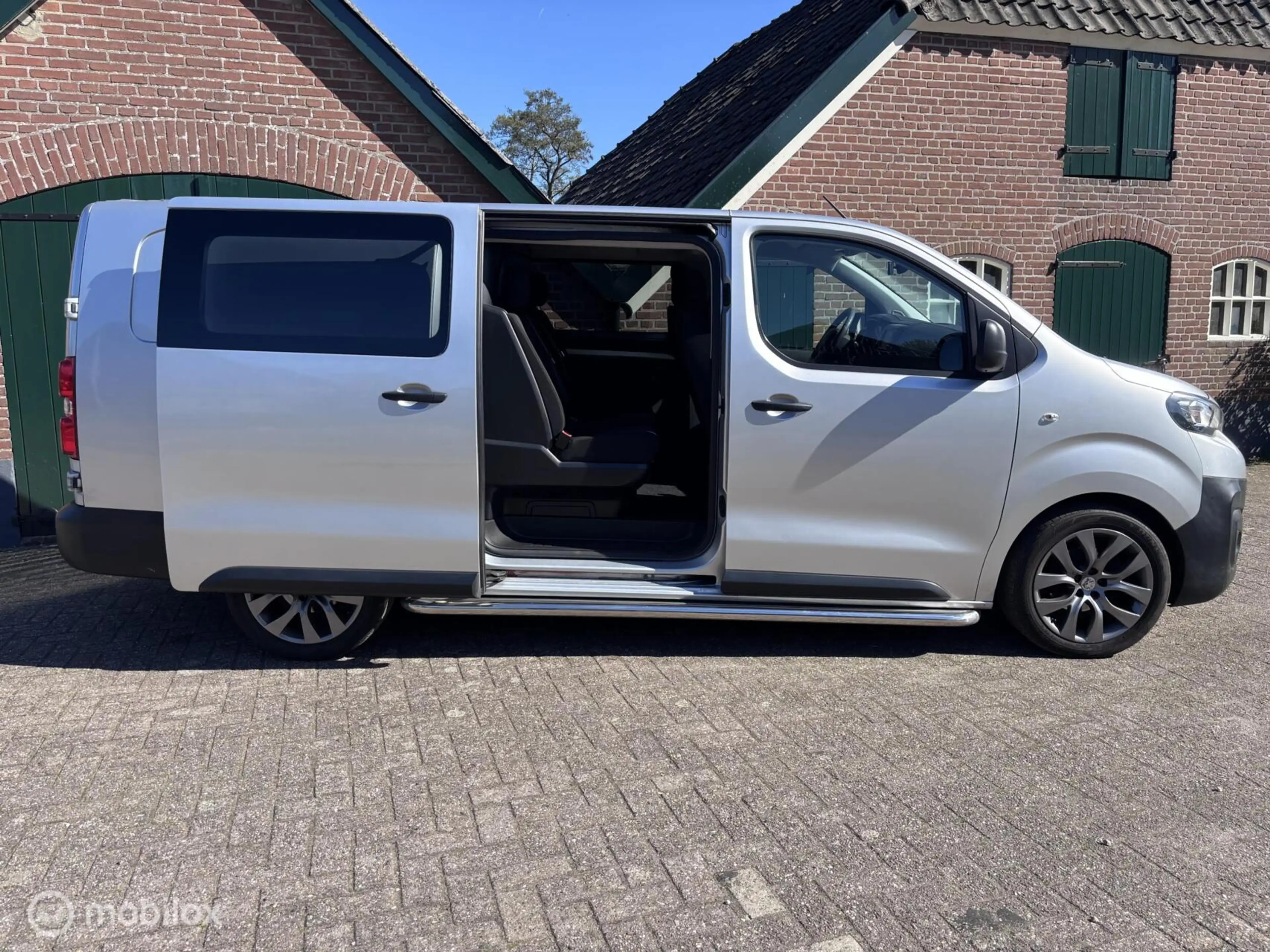 Peugeot Expert Bestel 231C 2.0 BlueHDI DC 120 Premium — photo 8