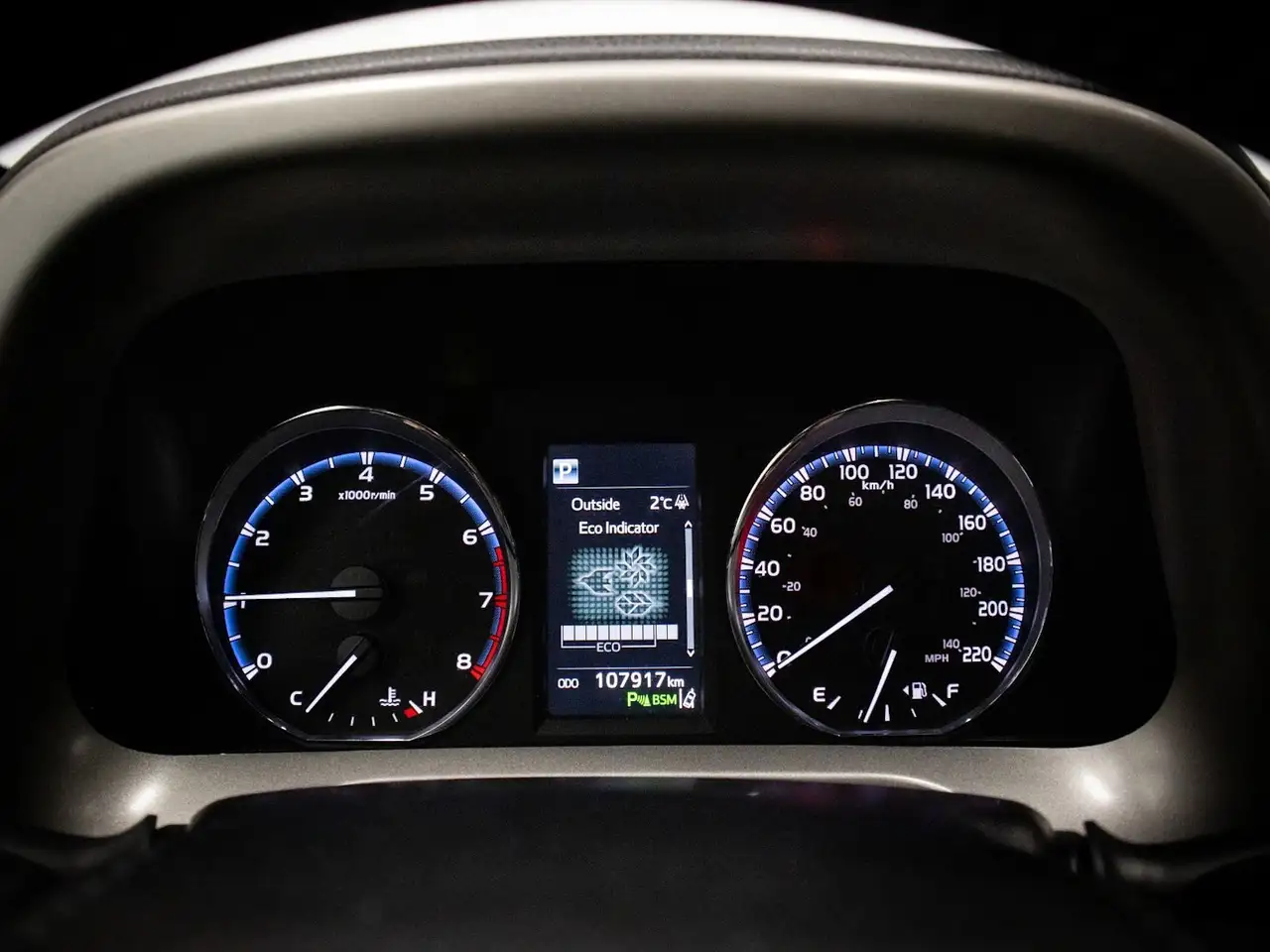 Toyota RAV 4 снимка Toyota RAV 4