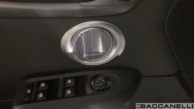 Alfa Romeo Tonale view 17