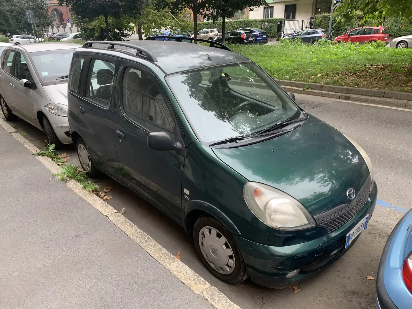 Toyota Verso-S Yaris Verso Sol 1.3 16 V Verde - 2