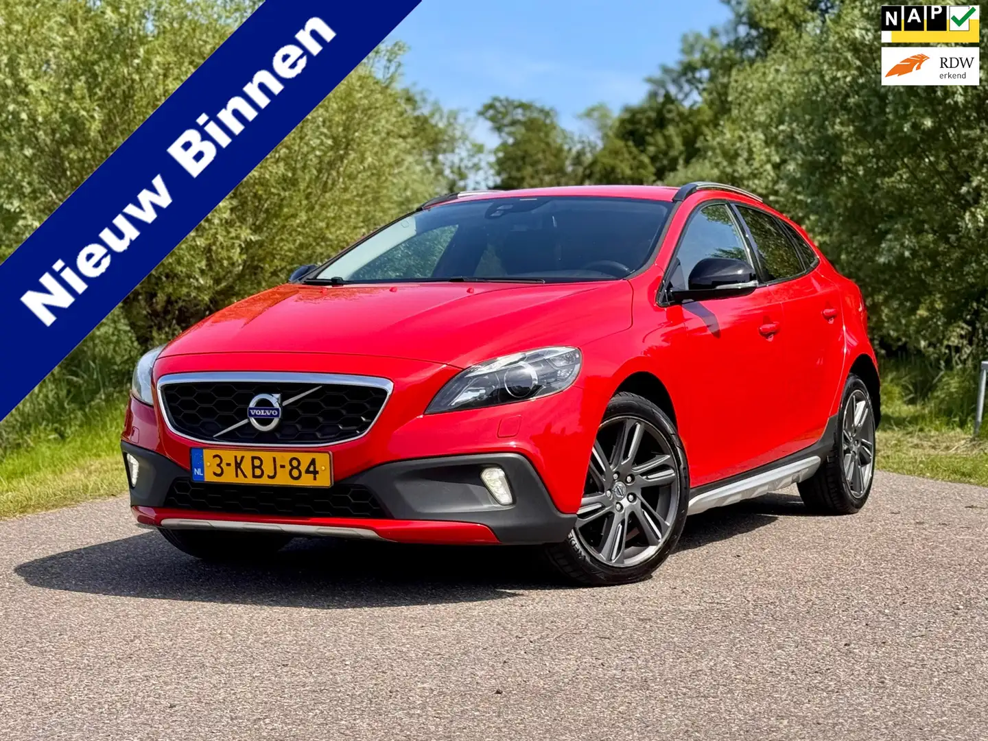 Volvo V40 Cross Country 1.6 D2 Summum Leer Clima Navi PDC Trekhaak Stoelve Rouge - 1