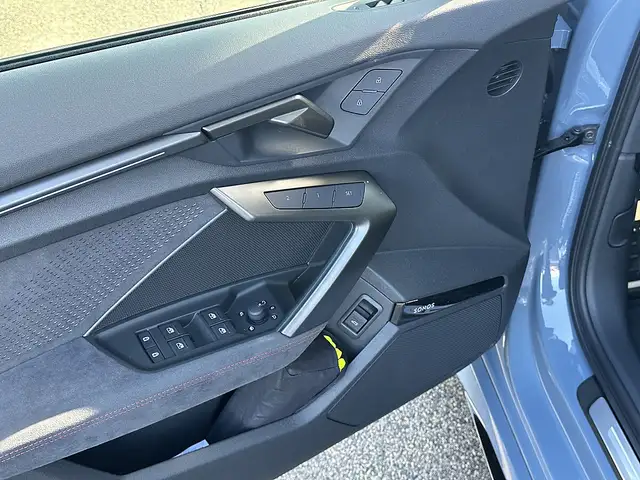 Audi RS3 SB quattro S-tronic Ansicht 34