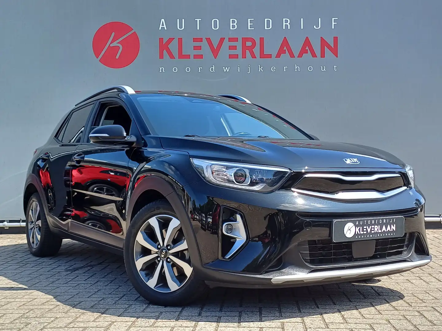 Kia Stonic 1.0 T-GDi MHEV DynamicPlusLine | CAMERA | NAVI | C Noir - 1