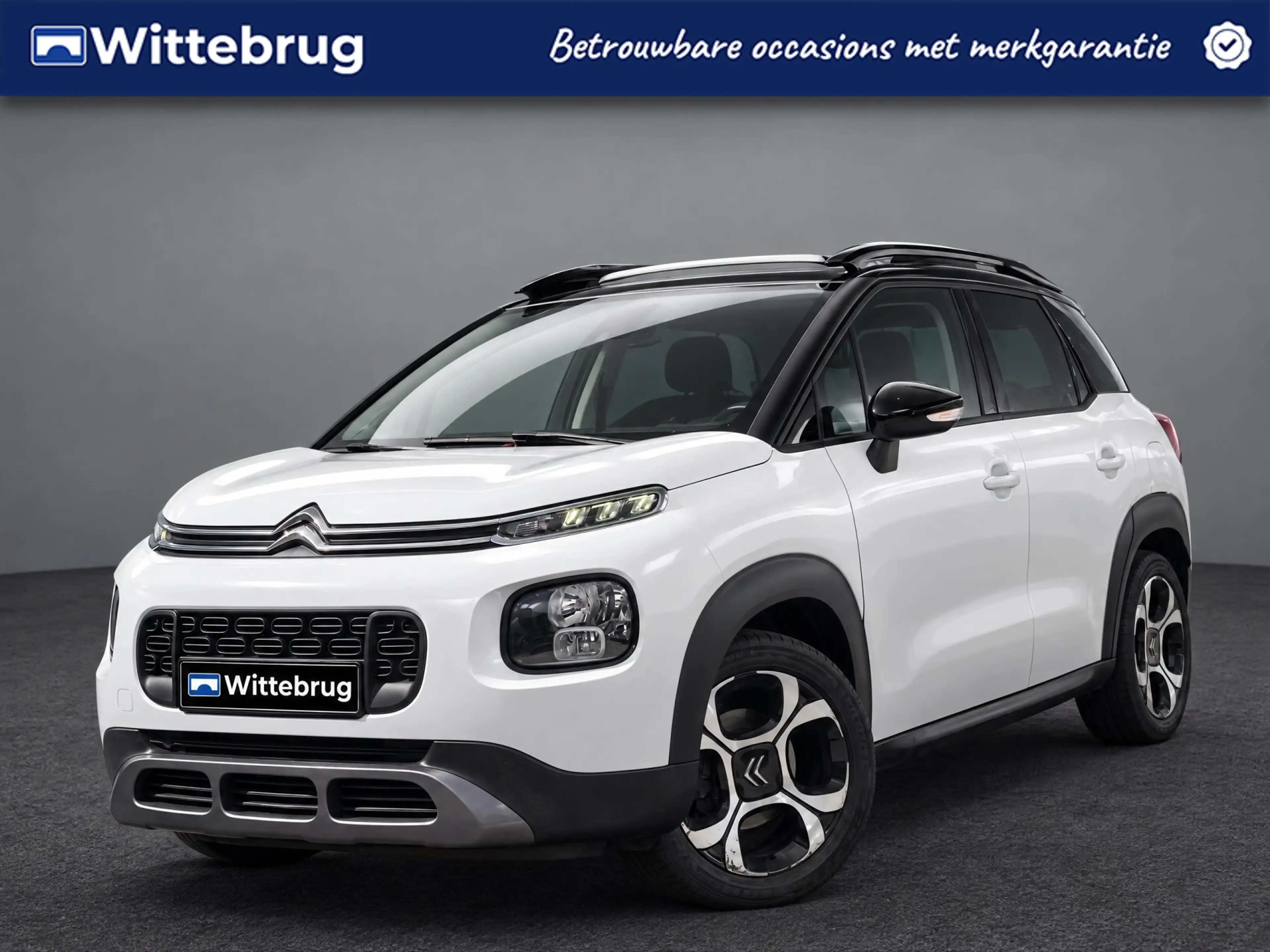 Citroen C3 Aircross 1.2 PureTech Shine Automaat / Hoge instap / Panoda