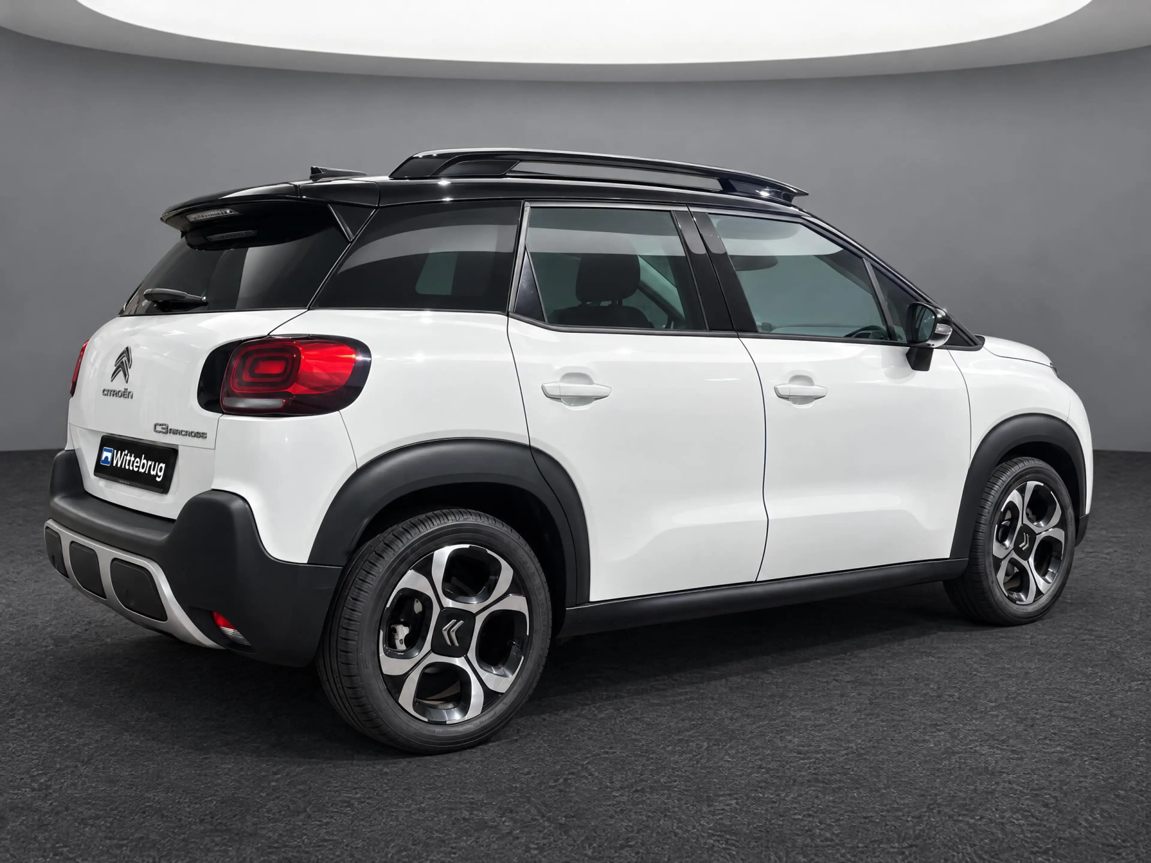Citroen C3 Aircross 1.2 PureTech Shine Automaat / Hoge instap / Panoda — photo 2