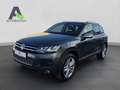 Volkswagen Touareg 3.0 TDI V6 BMT*KAMERA*BI-XANON*DYNAUDIO Grau - thumbnail 1