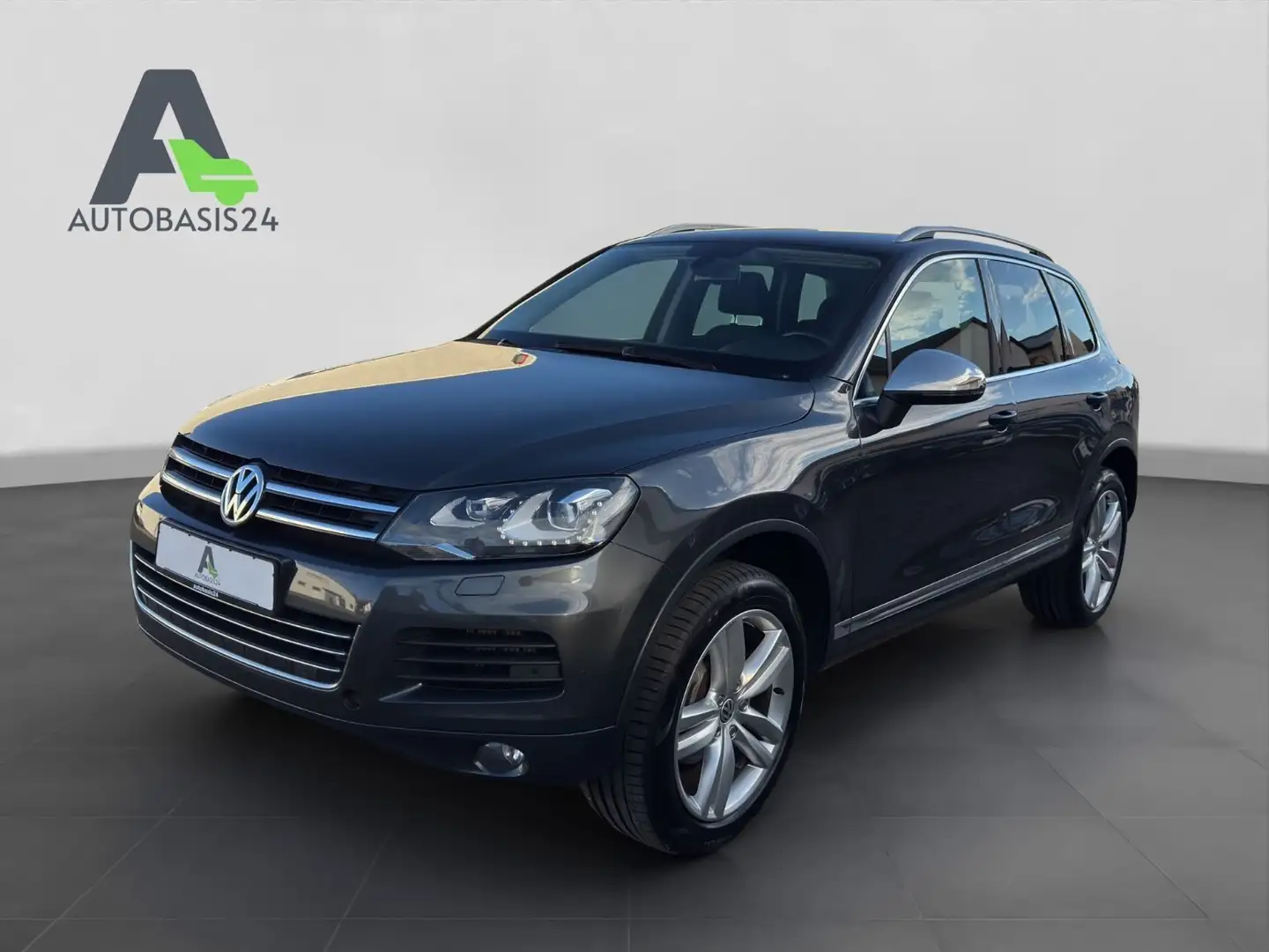 Volkswagen Touareg 3.0 TDI V6 BMT*KAMERA*BI-XANON*DYNAUDIO Grau - 1