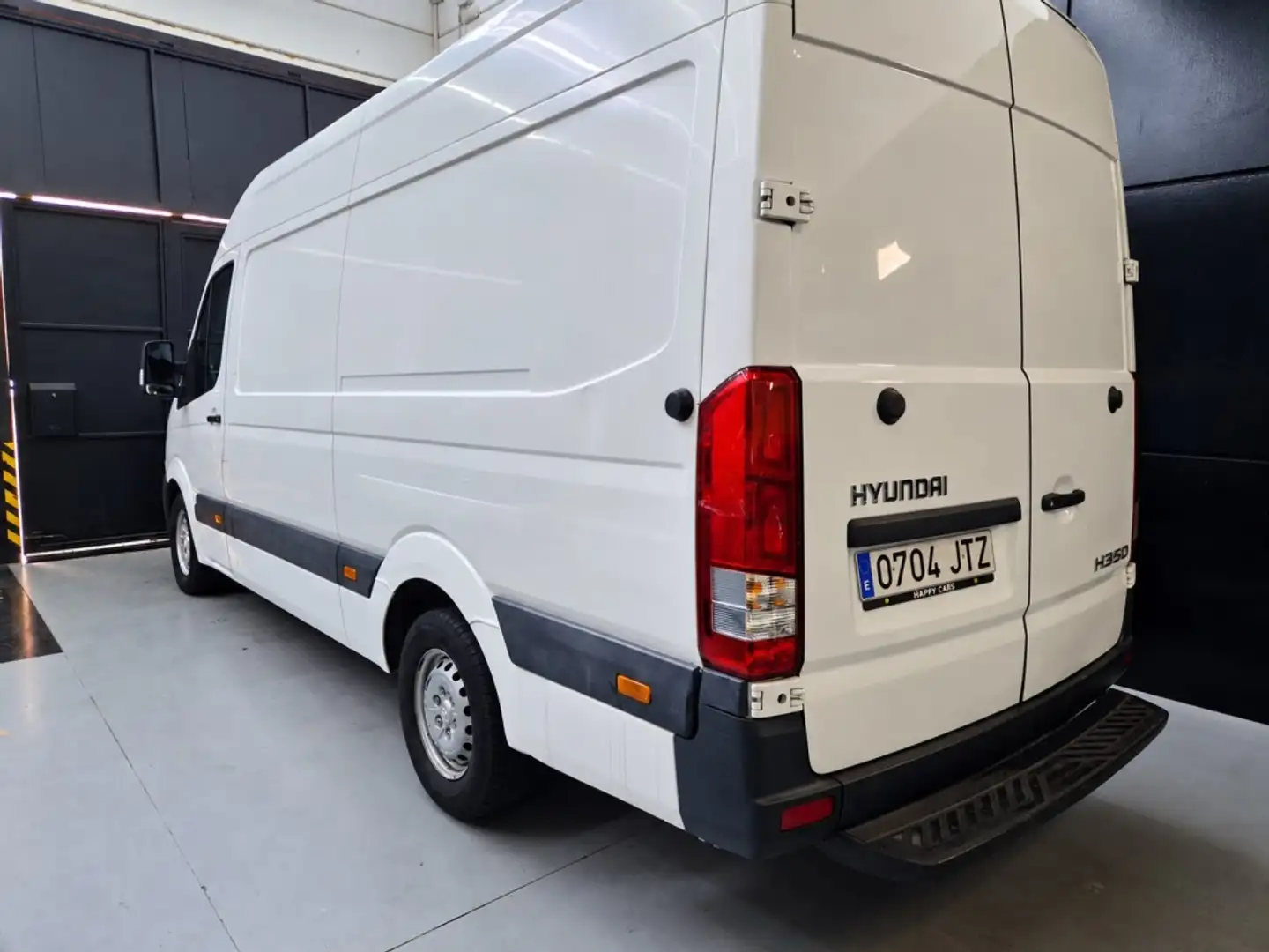 Hyundai H350 Fg. 2.5CRDI Essence 5.5M Blanco - 2