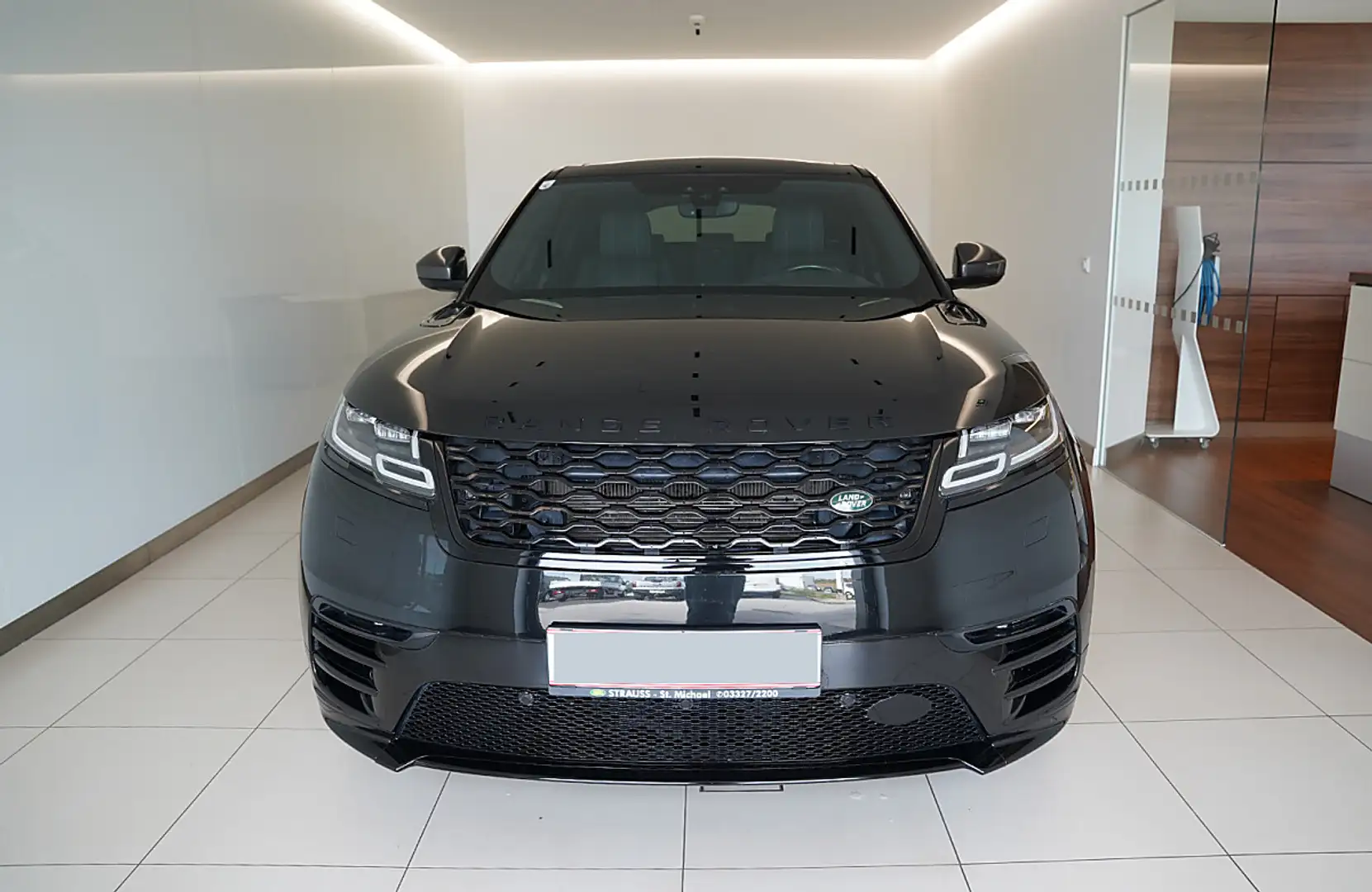 Land Rover Range Rover Velar R-Dynamic HSE 3.0 TDV6 Schwarz - 2