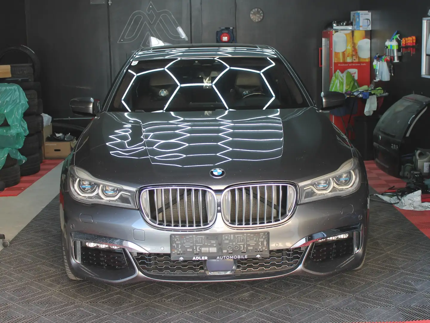 BMW 750 750 L i xDrive Grau - 1