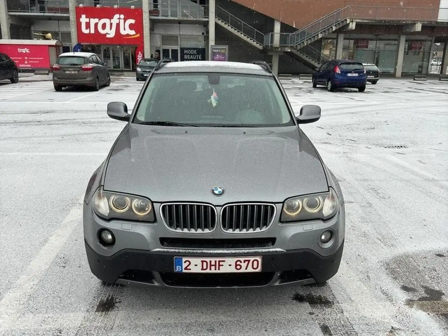 BMW X3 2.0 d xDrive18 Gris - 1